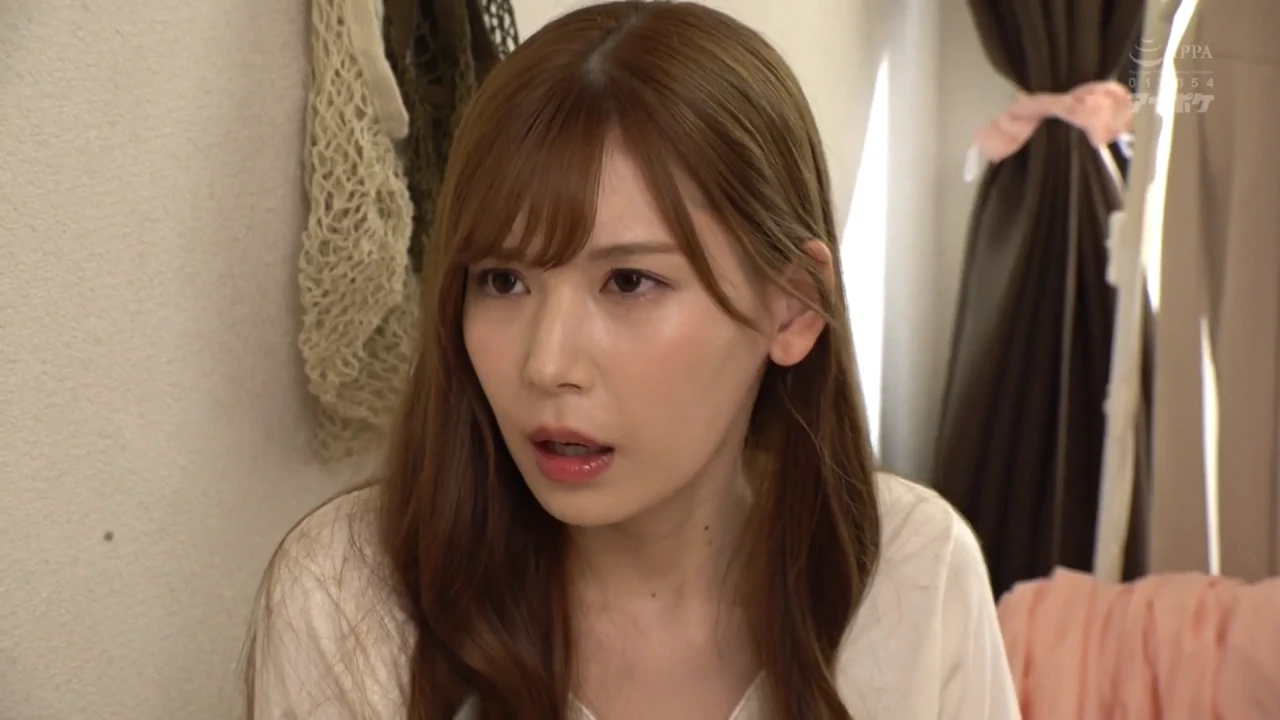 IPX-473 お姉ちゃん、大嫌いな弟にパンチラ見せてよ。軽蔑 アンタって、本当最低。 明里つむぎ