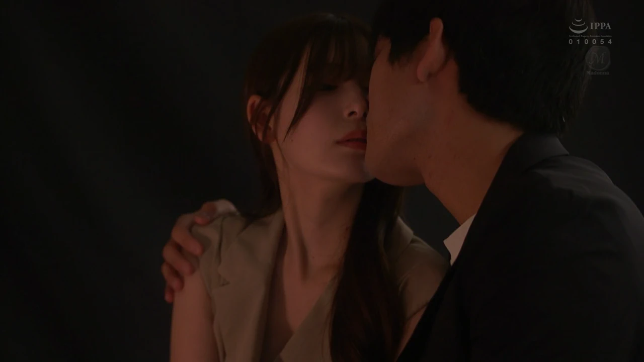 JUQ-757 結婚3年目、最近朝帰り（浮気…？）の多い最愛の妻に嫉妬の上書き中出しSEX 明里つむぎ