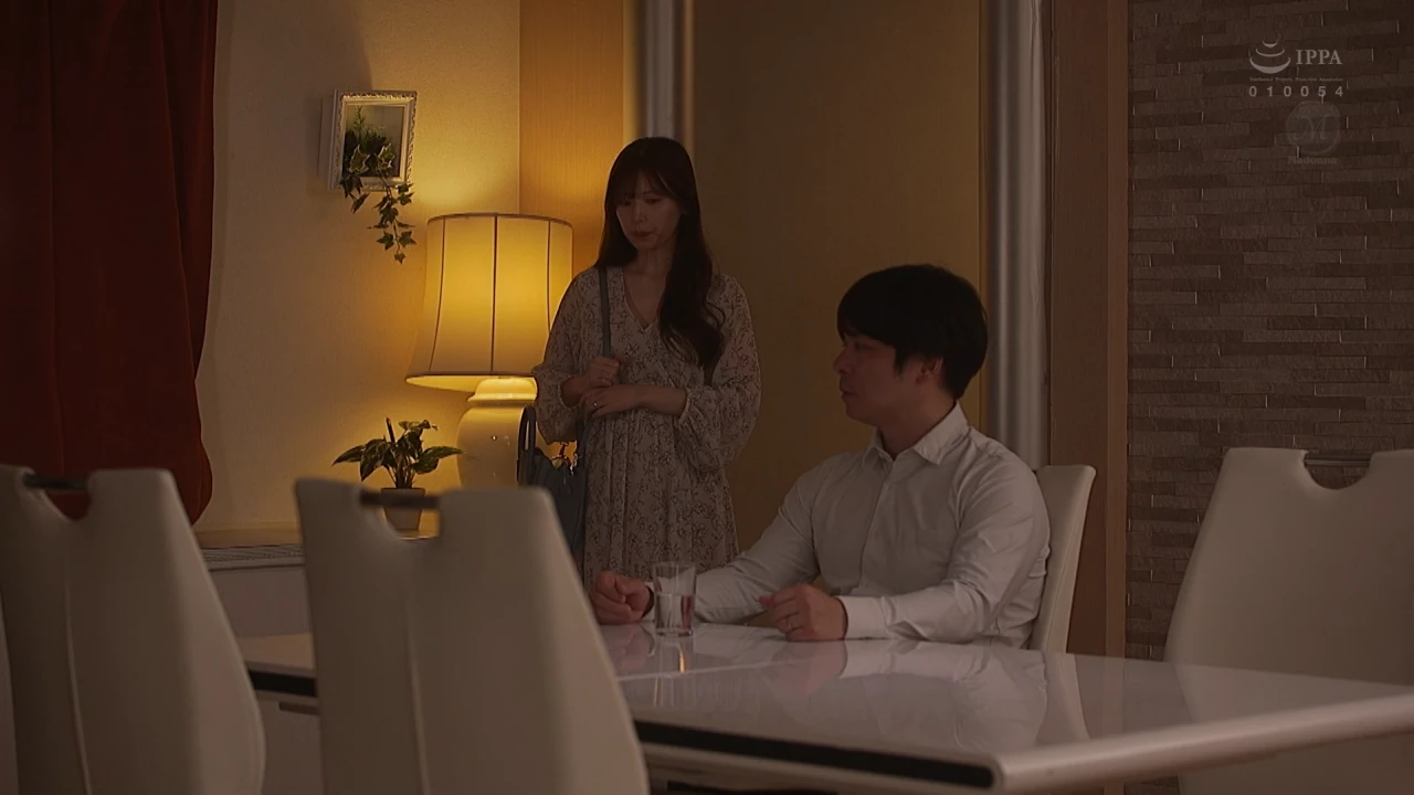 JUQ-757 結婚3年目、最近朝帰り（浮気…？）の多い最愛の妻に嫉妬の上書き中出しSEX 明里つむぎ