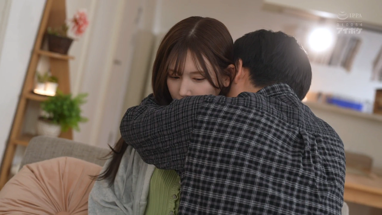IPZZ-652 俺のことが昔から大好きな幼馴染に1ヶ月の禁欲をさせて彼女不在中にハメまくった甘くも切ない3日間 明里つむぎ