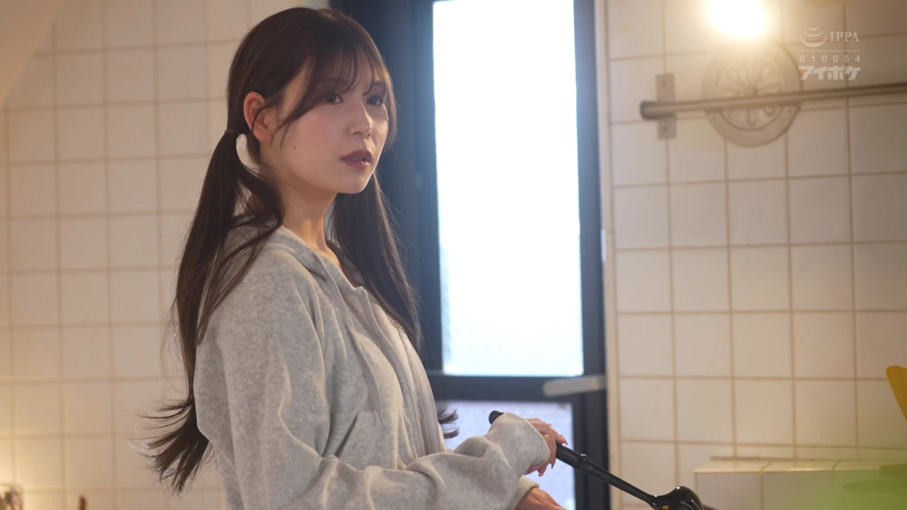 IPZZ-652 俺のことが昔から大好きな幼馴染に1ヶ月の禁欲をさせて彼女不在中にハメまくった甘くも切ない3日間 明里つむぎ