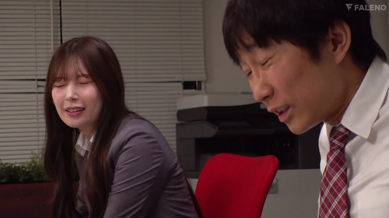 FNS-121 同僚男子と自宅で目が覚めた土曜の朝。お昼ご飯食べてセックスして夜までダラダラとセックスしてまた一緒に寝る日曜の夜。明里つむぎ