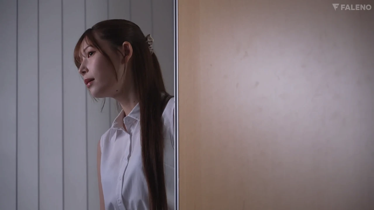 FNS-154 総務部フェラチオ課のお仕事 疲れマラに強烈に効くおしゃぶりご奉仕で社員を癒す美人女子社員 明里つむぎ